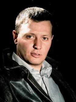 Full Vladislav Kotlyarskiy filmography who acted in the movie Gluhar. «Snova Novyiy!».