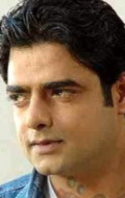 Full Abhimanyu Singh filmography who acted in the movie Dhol.