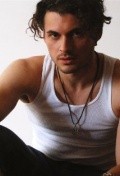 Full Adan Canto filmography who acted in the movie Sin memoria.