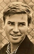 Full Aleksei Loktev filmography who acted in the movie Pervyiy sneg.
