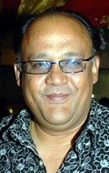 Full Alok Nath filmography who acted in the movie Hathkadi.