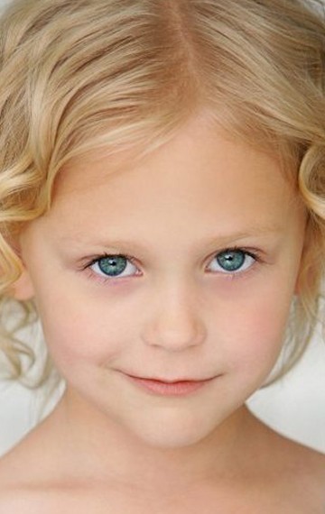 Full Alyvia Alyn Lind filmography who acted in the movie Blended.