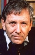 Full Amos Oz filmography who acted in the movie Tsahal.