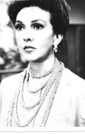 Full Amparo Rivelles filmography who acted in the movie El clavo.
