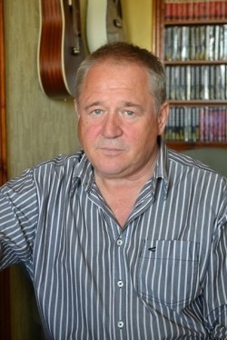 Full Anatoliy Uzdenskiy filmography who acted in the movie Zakryityie prostranstva.