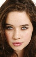 Full Anna Popplewell filmography who acted in the movie The Little Vampire.