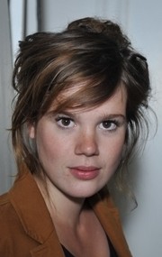 Full Anna Raadsveld filmography who acted in the movie Hoe Duur was de Suiker.