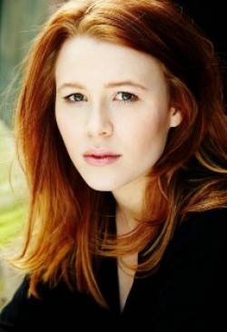 Full Anna McGahan filmography who acted in the movie A Little Bit Behind.