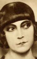 Full Asta Nielsen filmography who acted in the movie Der Idiot.
