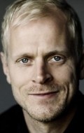 Full Carsten Bjornlund filmography who acted in the movie De udstillede.