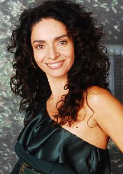 Full Claudia Ohana filmography who acted in the movie Amor e Traicao.