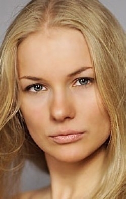 Full Elena Aroseva filmography who acted in the movie Upakovannyie.