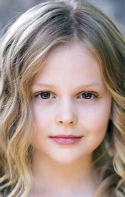 Full Emily Alyn Lind filmography who acted in the movie Replicas.