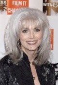Full Emmylou Harris filmography who acted in the movie Neil Young: Heart of Gold.
