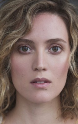 Full Evelyne Brochu filmography who acted in the movie Grande ourse - La cle des possibles.