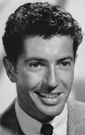 Full Farley Granger filmography who acted in the movie The Purple Heart.