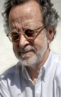 Full Fernando Colomo filmography who acted in the movie La linea del cielo.