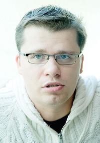 Full Garik Harlamov filmography who acted in the movie Legok na pomine.
