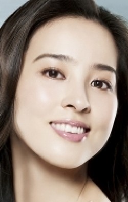 Full Han Hye Jin filmography who acted in the movie Yongseoneun Eupda.