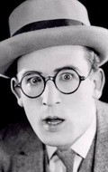 Full Harold Lloyd filmography who acted in the movie Funny Side of Life.