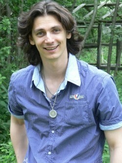Full Ilya Blednyiy filmography who acted in the movie Domrabotnitsa.