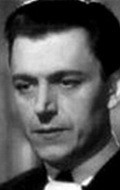 Full Jean Martinelli filmography who acted in the movie Le gentleman d'Epsom.