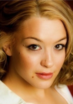 Full Kyla Shinkewski filmography who acted in the movie Pinup Dolls on Ice.