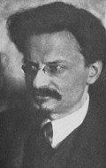 Full Leon Trotsky filmography who acted in the movie Sztandar wolnosci.