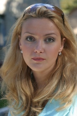 Full Lesya Samaeva filmography who acted in the movie Vremya grehov.