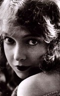 Full Lillian Gish filmography who acted in the movie Hambone and Hillie.