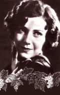 Full Marion Byron filmography who acted in the movie Steamboat Bill, Jr..