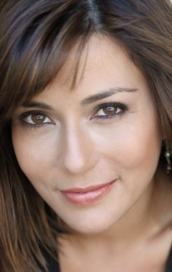 Full Marisol Nichols filmography who acted in the movie Tri v odnom.