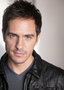Full Mauricio Ochmann filmography who acted in the movie Tres.