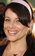 Full Meredith Salenger filmography who acted in the movie The Kiss.
