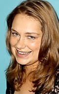 Full Merritt Wever filmography who acted in the movie A Hole in One.