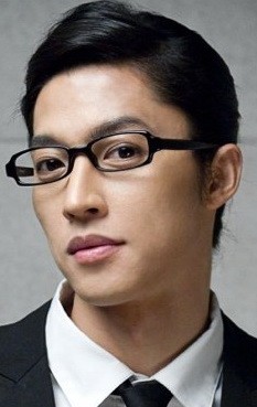 Full Min Ji Hyeok filmography who acted in the movie Fancy Walk.