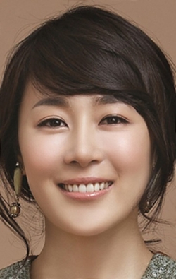 Full Moon Jeong-hee filmography who acted in the movie Pandora.