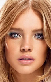 Full Natalia Vodianova filmography who acted in the movie Belle du Seigneur.