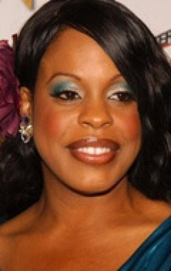 Full Niecy Nash filmography who acted in the movie Not Easily Broken.