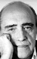 Full Oscar Niemeyer filmography who acted in the movie Conterraneos Velhos de Guerra.