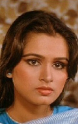 Full Padmini Kolhapure filmography who acted in the movie Phata Poster Nikhla Hero.