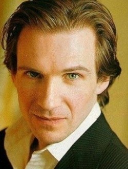 Full Ralph Fiennes filmography who acted in the movie Lordyi Zazerkalya.