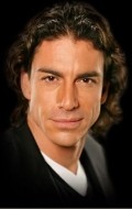 Full Ricardo Chavez filmography who acted in the movie Se habla espanol.