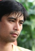 Full Richard Quan filmography who acted in the movie Halik ng sirena.