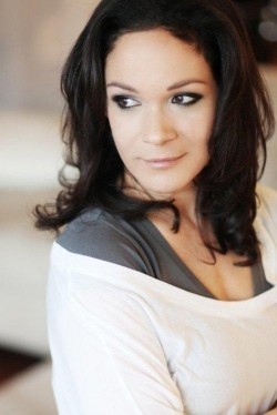 Full Sandrine Bisson filmography who acted in the movie Le neg'.