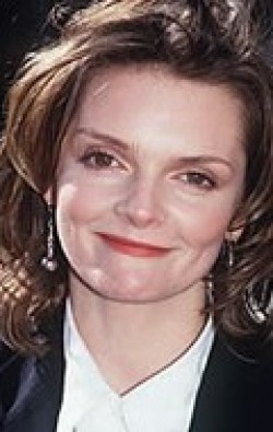 Full Sharon Small filmography who acted in the movie Bite.
