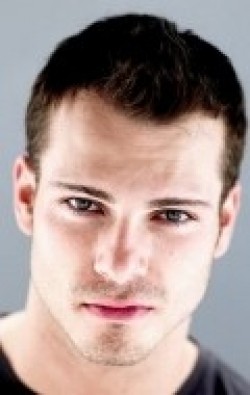 Full Shawn Roberts filmography who acted in the movie Searching for Dorothy.
