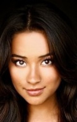 Full Shay Mitchell filmography who acted in the movie Mother's Day.