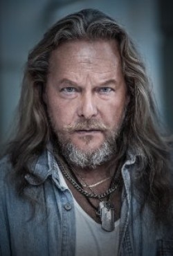 Full Stefan Cronwall filmography who acted in the movie Jönssonligan - Den perfekta stöten.
