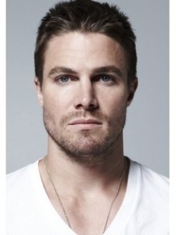 Full Stephen Amell filmography who acted in the movie The Tracey Fragments.